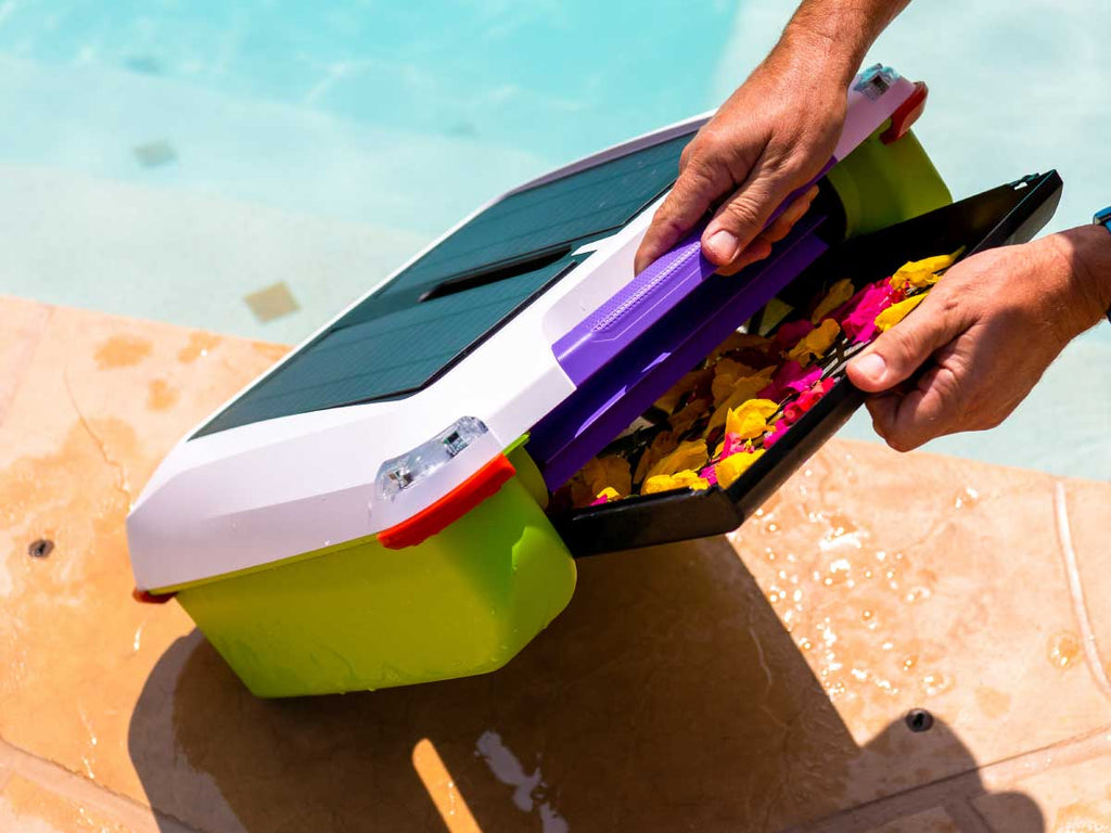 Ariel Robotic Skimmer – Solar-Powered Surface Cleaner for In-Ground & Above-Ground Pools